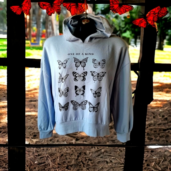 Pretty Rebellious Oversized Cropped Hooded Sweatshirt - Picture 1 of 6